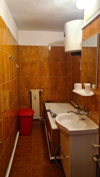 Lacul Tei, Facultatea de Constructii,